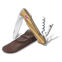 N�� Victorinox Wine Master, olivov� drevo